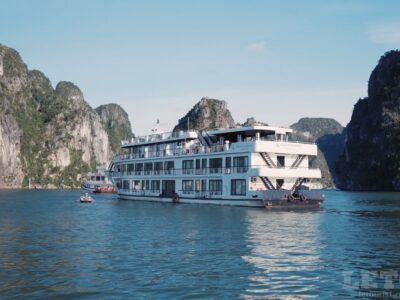 Экскурсия в бухту Халонг из Нячанга